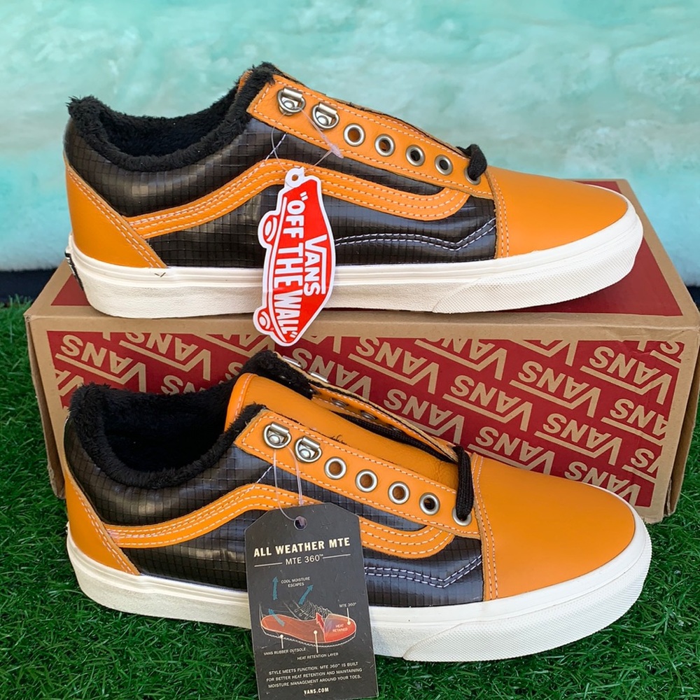 VANS OLD SKOOL MTE APRICOT/BLACK MEN’S